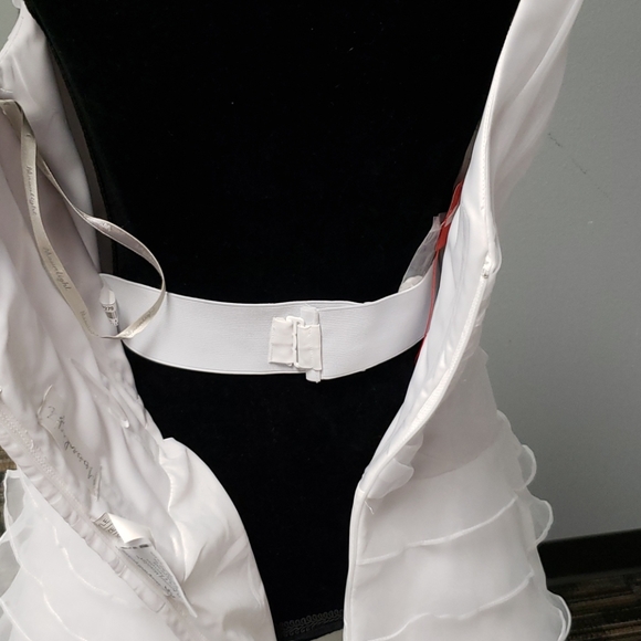 Moonlight wedding, V- neck, open back, size 14, - Picture 14 of 15